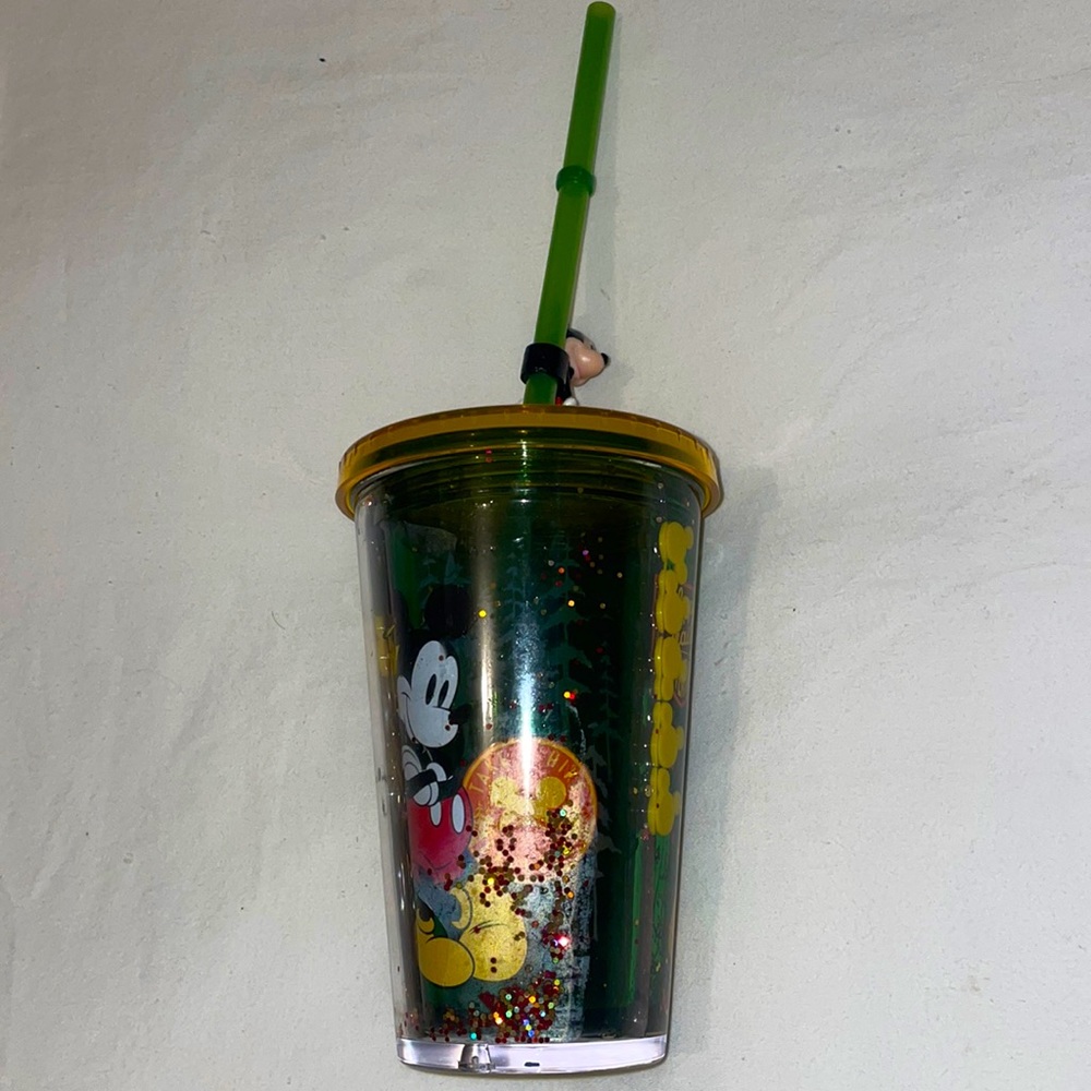 Disney Mickey cup w/lid straw